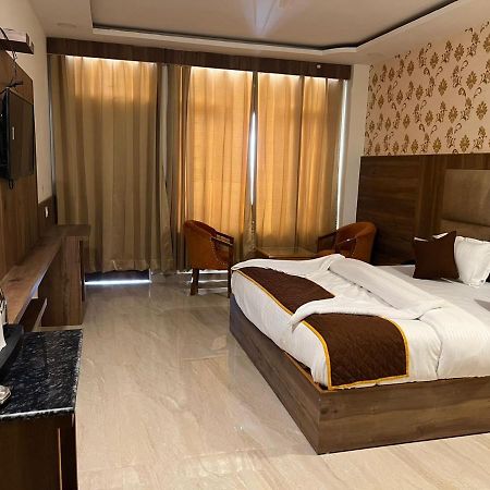 Highsky Resort Dharamshala Buitenkant foto