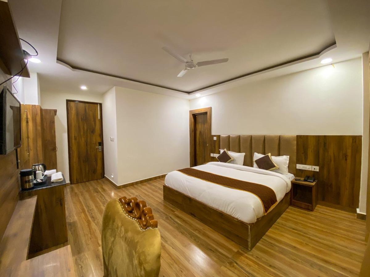 Highsky Resort Dharamshala Buitenkant foto