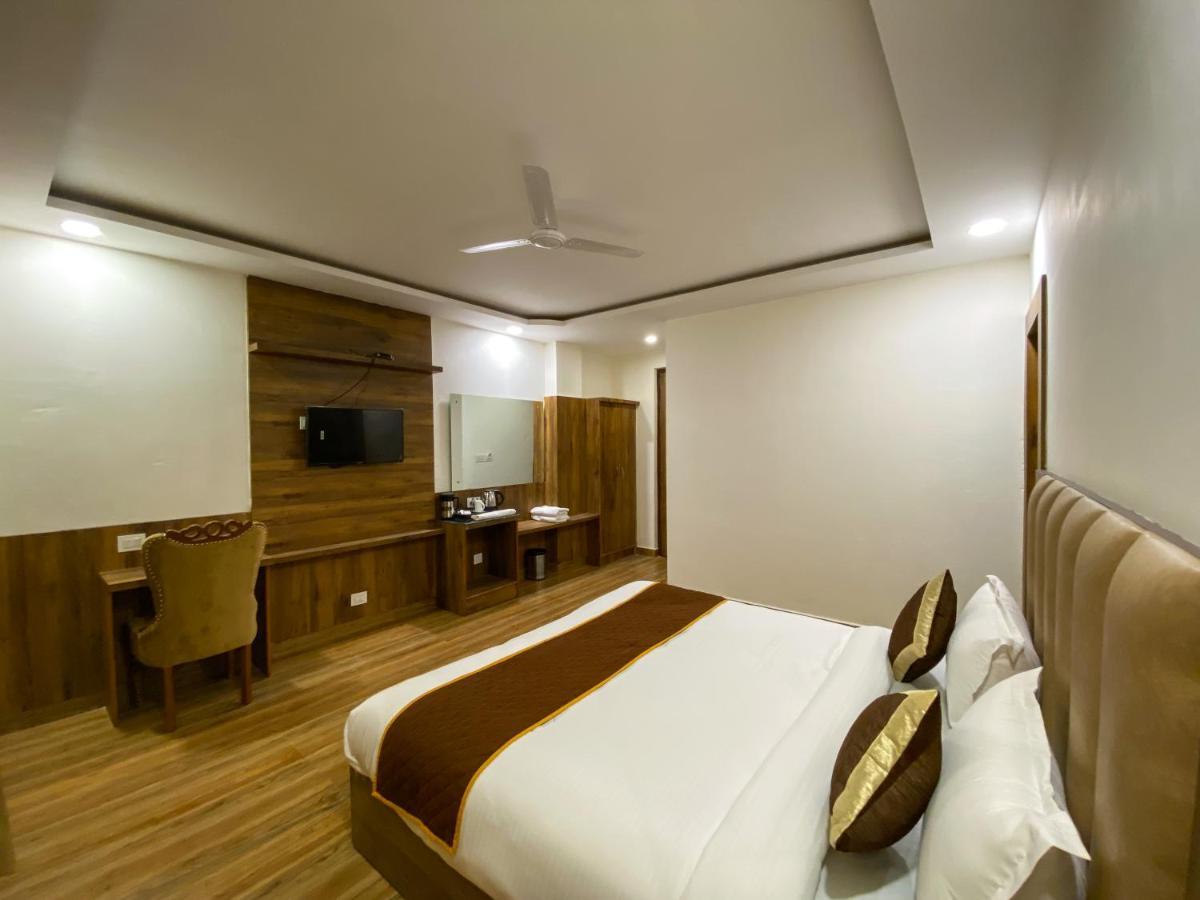 Highsky Resort Dharamshala Buitenkant foto