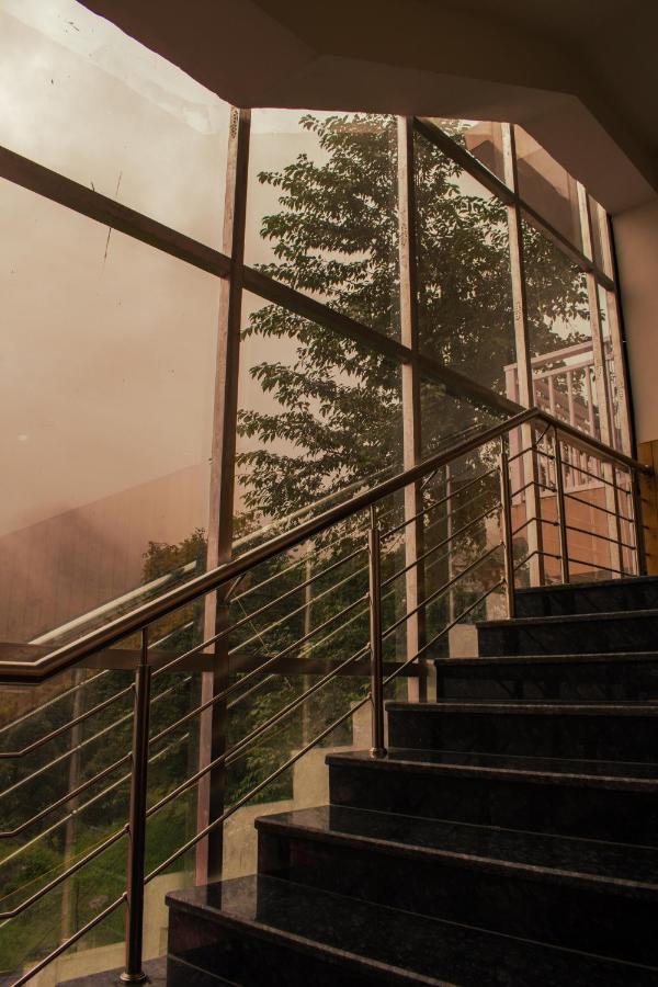 Highsky Resort Dharamshala Buitenkant foto