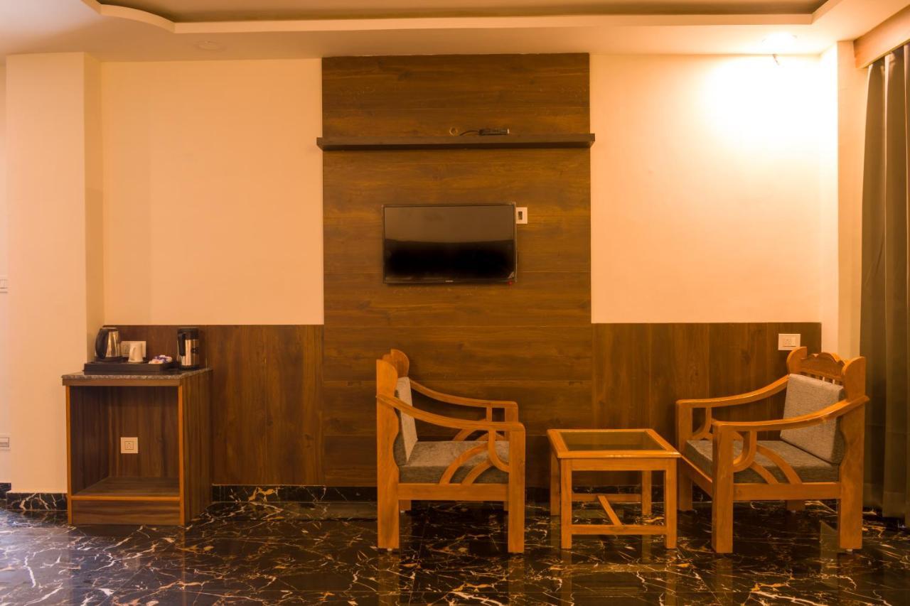Highsky Resort Dharamshala Buitenkant foto